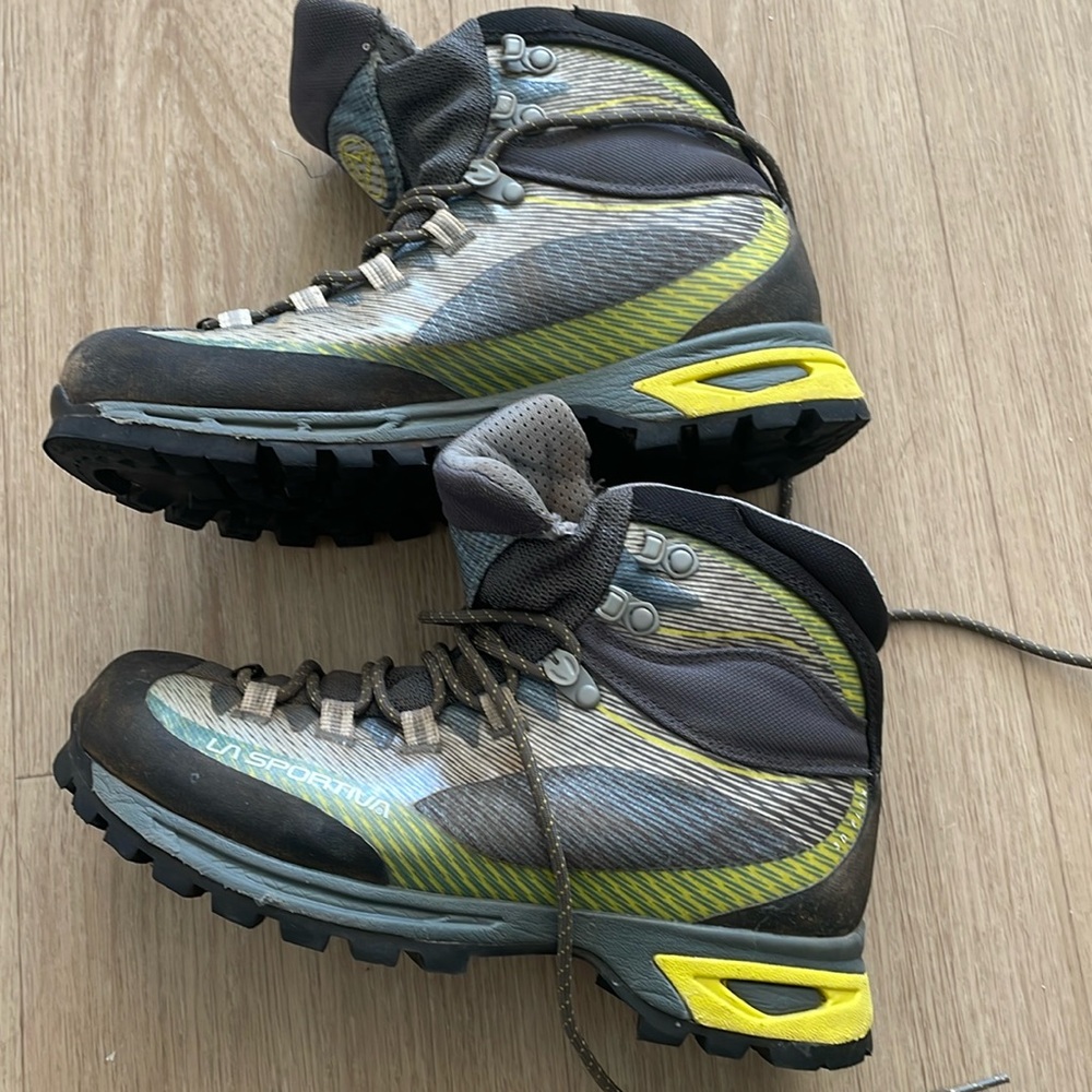 La sportiva hiking boots